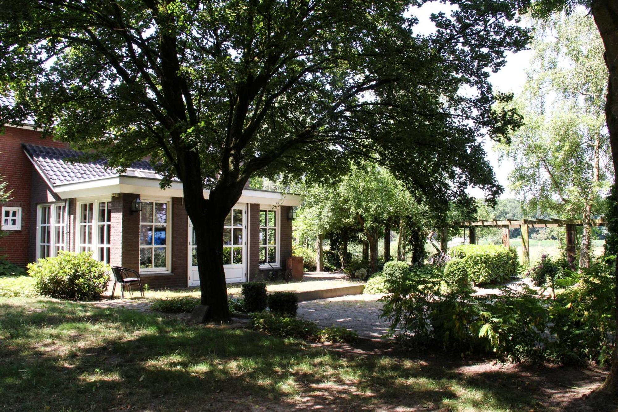 Heythuysen Landhuis De Heibloem מראה חיצוני תמונה